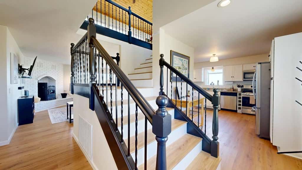 Dog Friendly Oceanfront Home with Hot Tub & Views