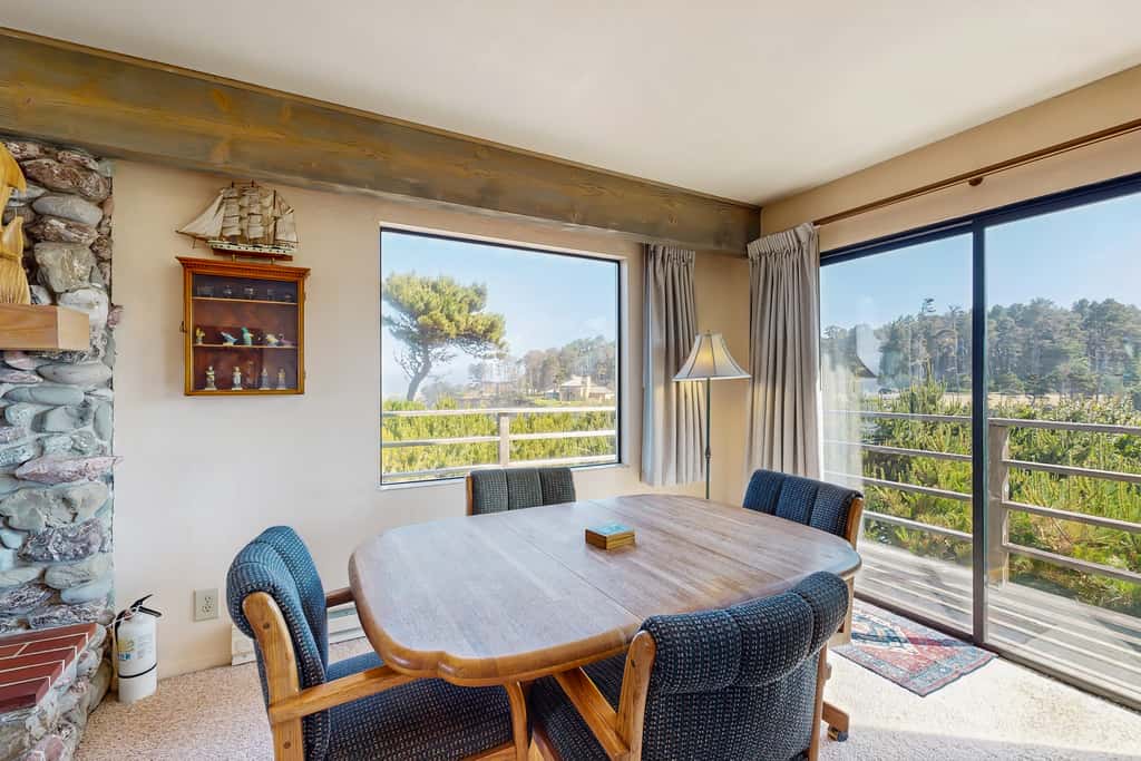 Oceanfront Home - Stunning Views & Private Hot Tub