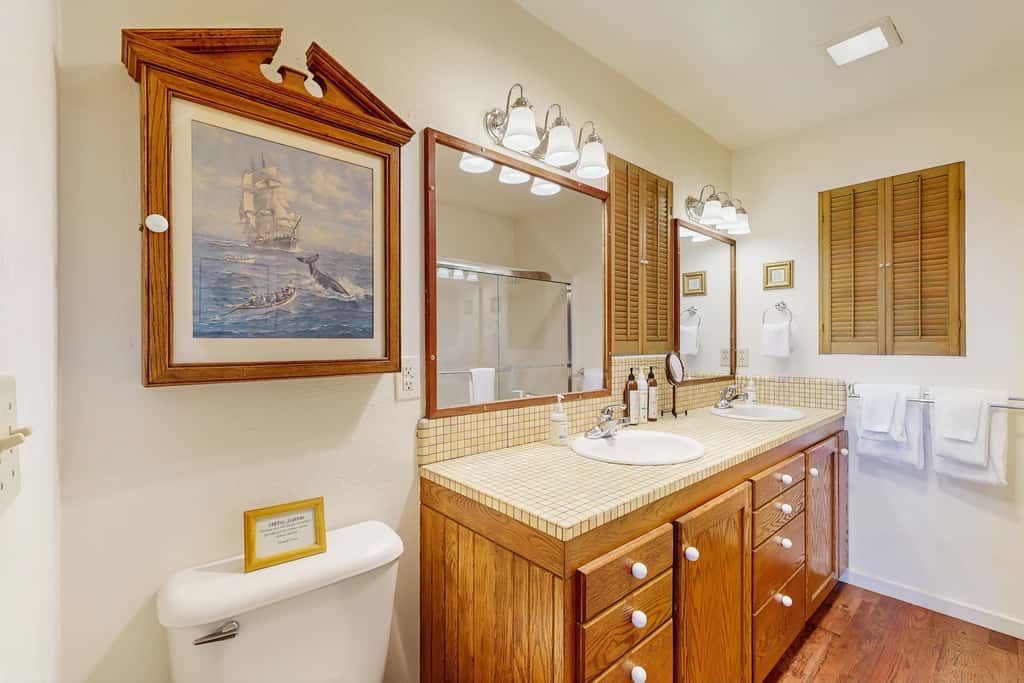 Oceanfront Home - Stunning Views & Private Hot Tub