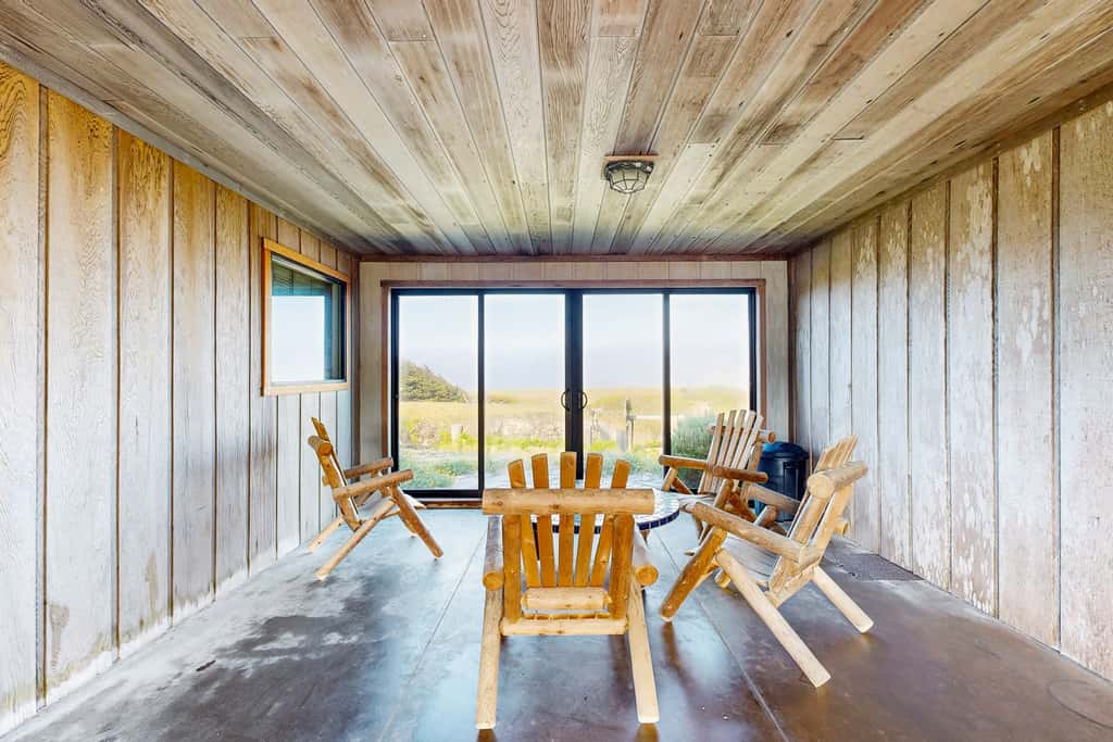 Oceanfront Home - Stunning Views & Private Hot Tub