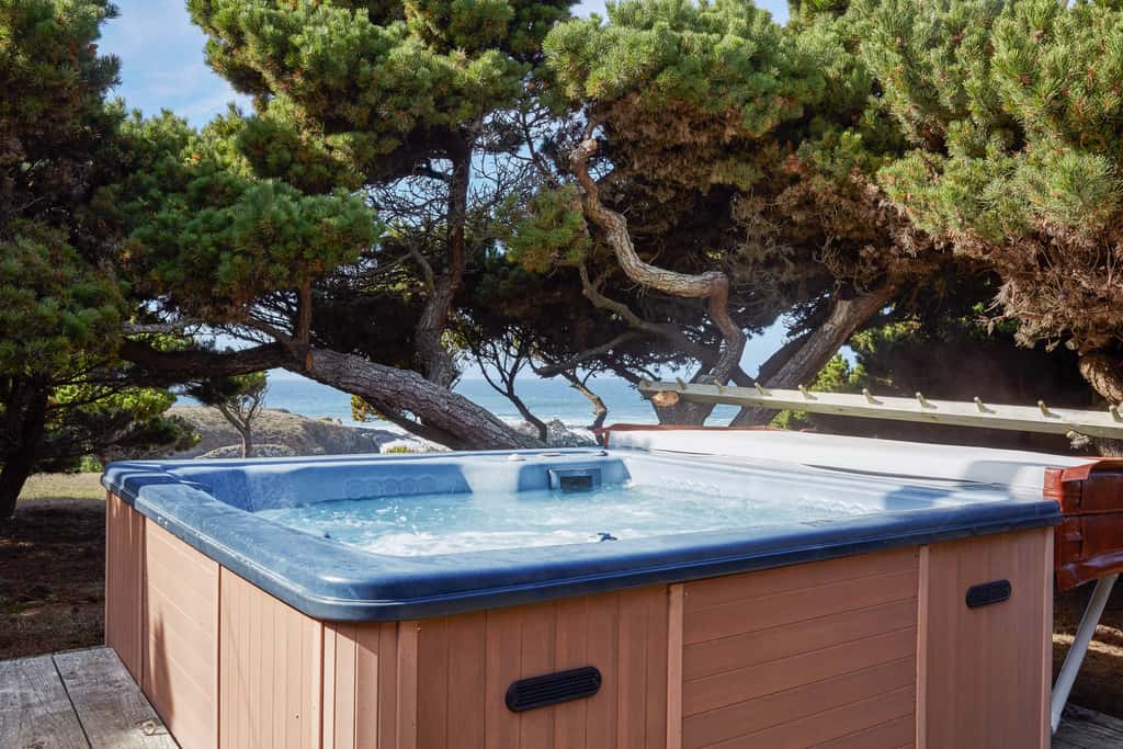Oceanfront Home - Stunning Views & Private Hot Tub
