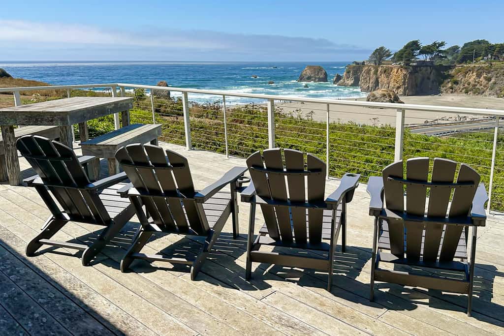 Oceanfront Haven - Hot Tub & Private Beach Access