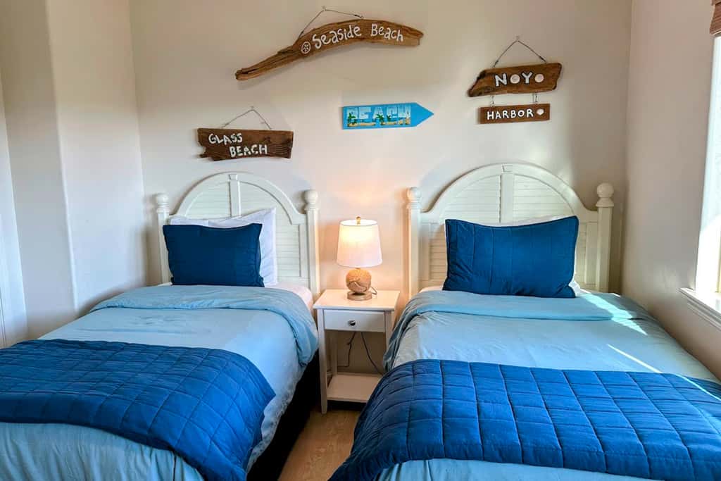 Oceanfront Haven - Hot Tub & Private Beach Access