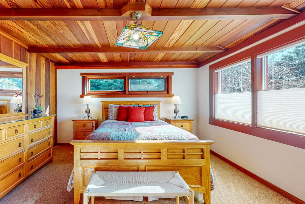 Oceanview home - Hot tub & Steps to Russian Gulch