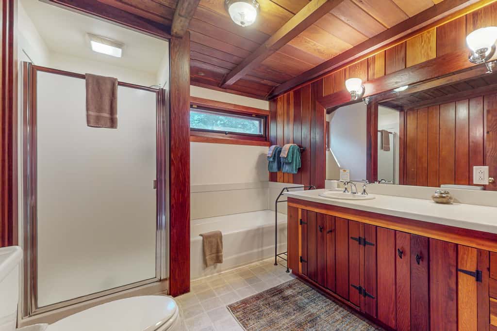 Oceanview home - Hot tub & Steps to Russian Gulch