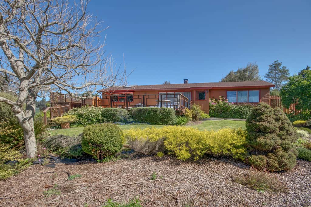 Oceanview home - Hot tub & Steps to Russian Gulch