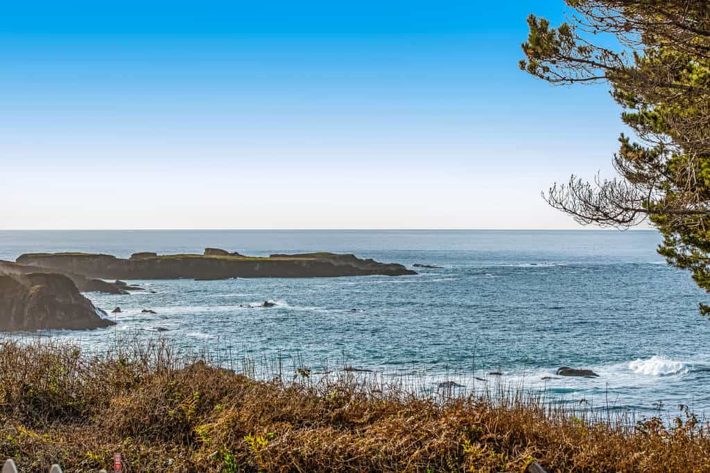 Headlands Cove - Artist's Studio
