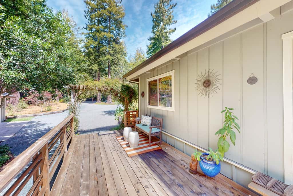 Mendocino Cozy Cabin-Large Patio, Grill & Garden
