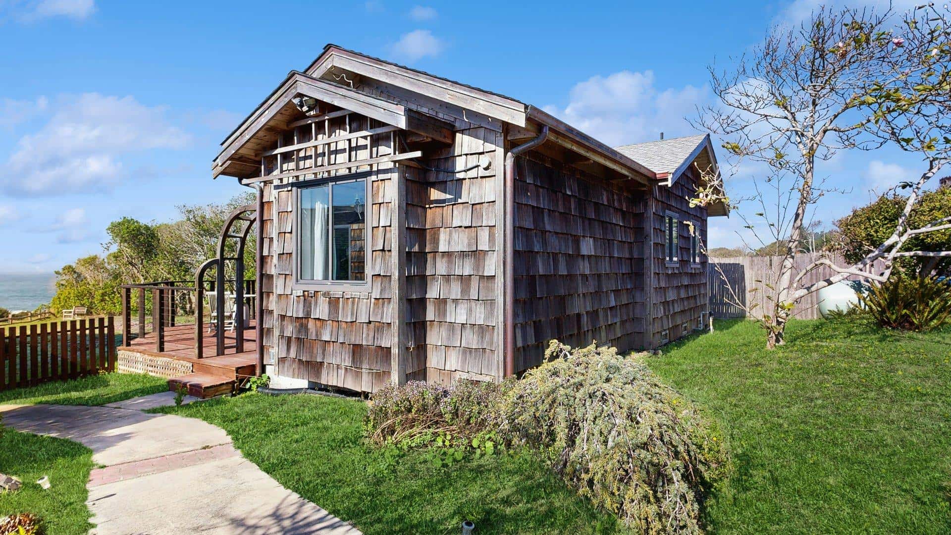 Oceanfront cottage with beach views & deck