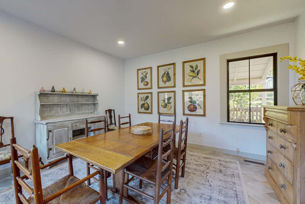 Prime Mendocino Retreat with Hot Tub & 2 Kitchens