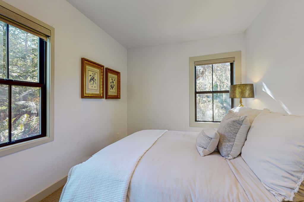 Prime Mendocino Retreat with Hot Tub & 2 Kitchens
