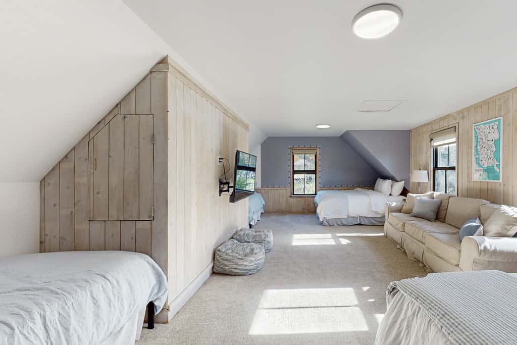 Prime Mendocino Retreat with Hot Tub & 2 Kitchens