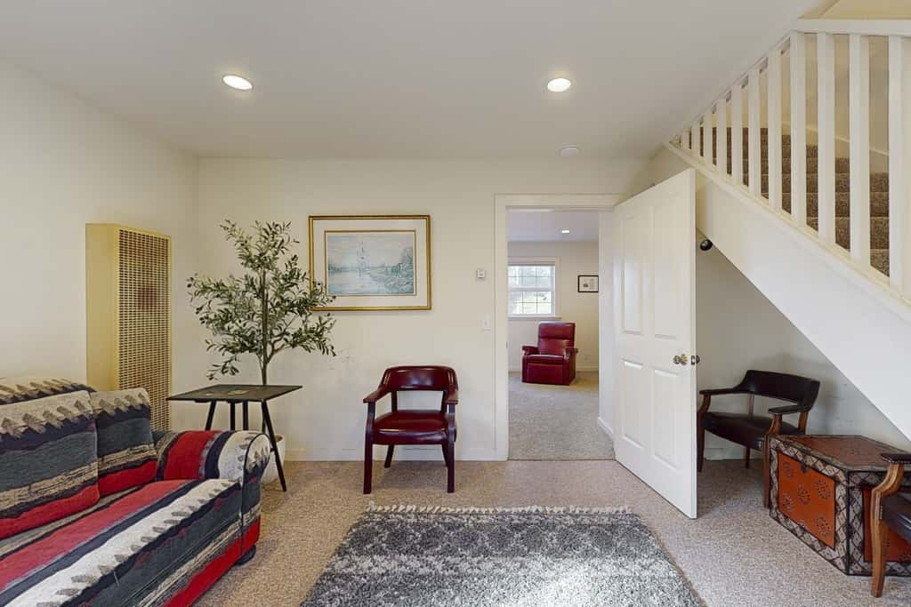 Prime Mendocino Retreat with Hot Tub & 2 Kitchens