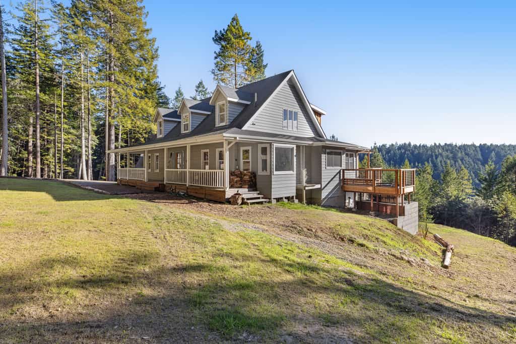 Mendocino Redwood Retreat - Vista House & Sunrise Cottage