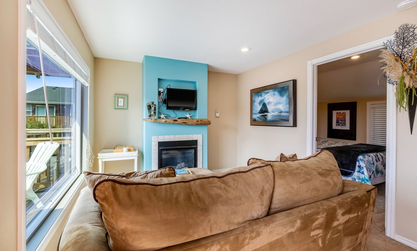 Captain's Quarters - Blue Lagoon Cabin