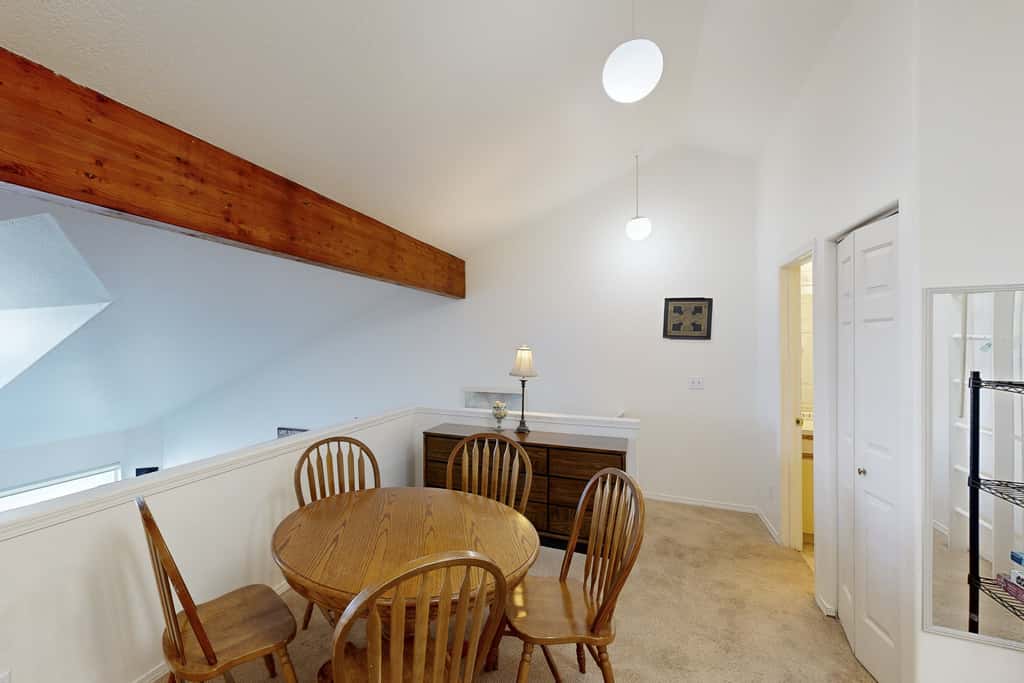 Dog Friendly Waterfront Loft with Seawall and Ocean Views One Block to Harbor