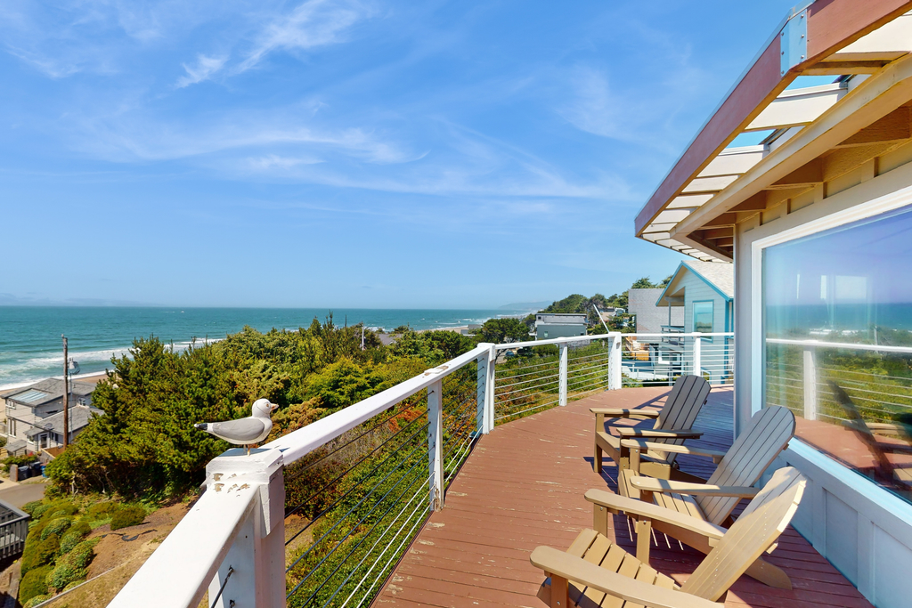 Dog friendly home with great decks and stunning ocean views