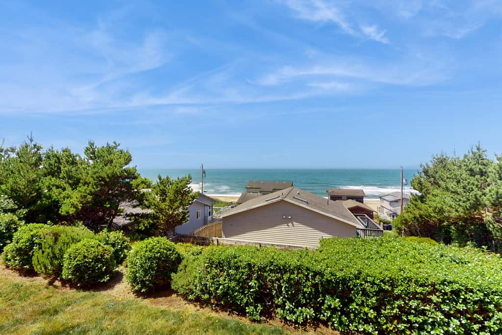 Dog friendly home with great decks and stunning ocean views