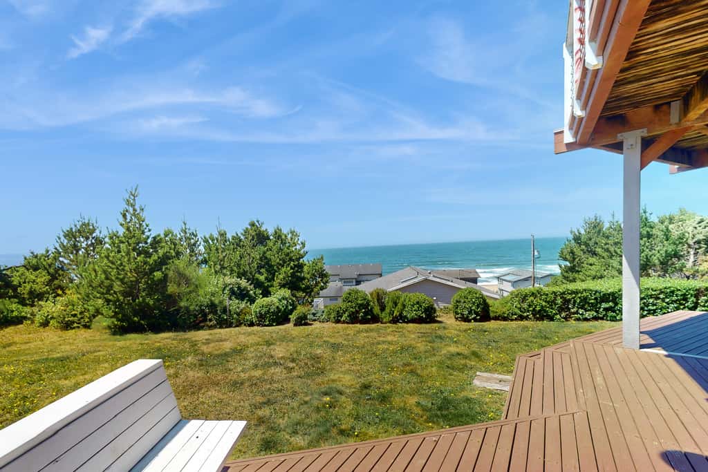 Dog friendly home with great decks and stunning ocean views