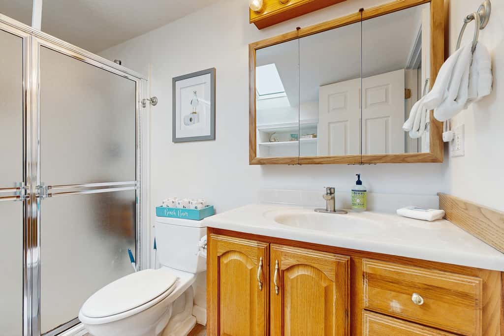 Spectacular Dog Friendly Home with Panoramic Views Free WiFi Game Room Yard