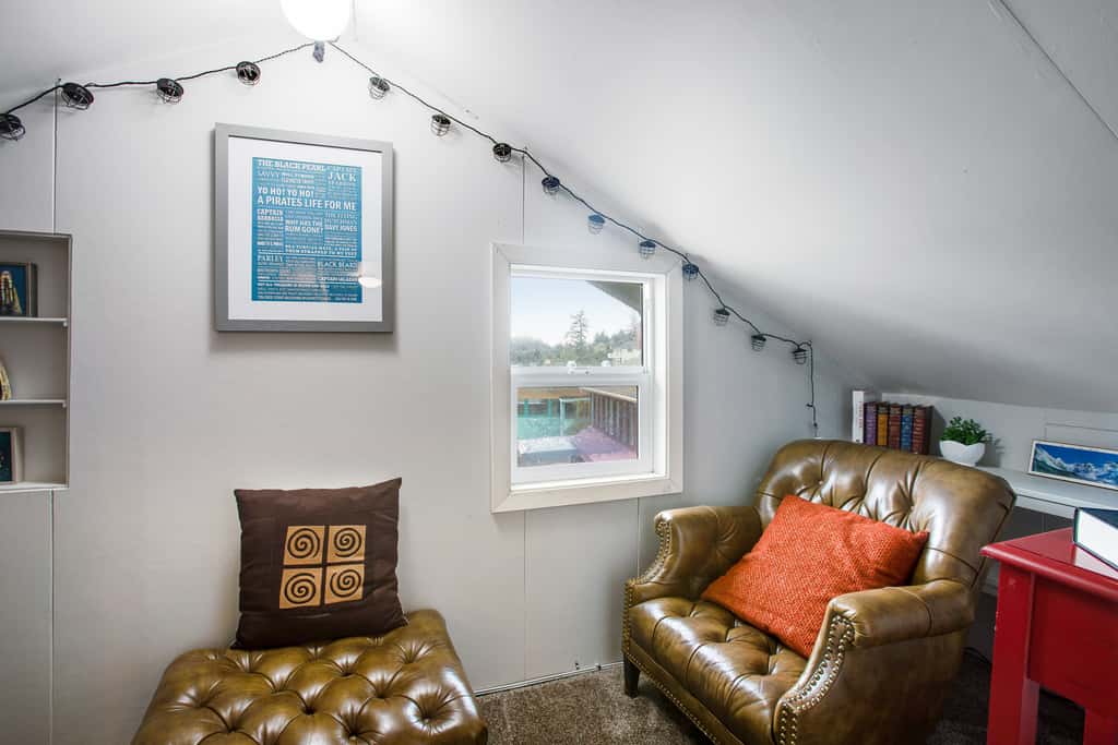 Spectacular Dog Friendly Home with Panoramic Views Free WiFi Game Room Yard