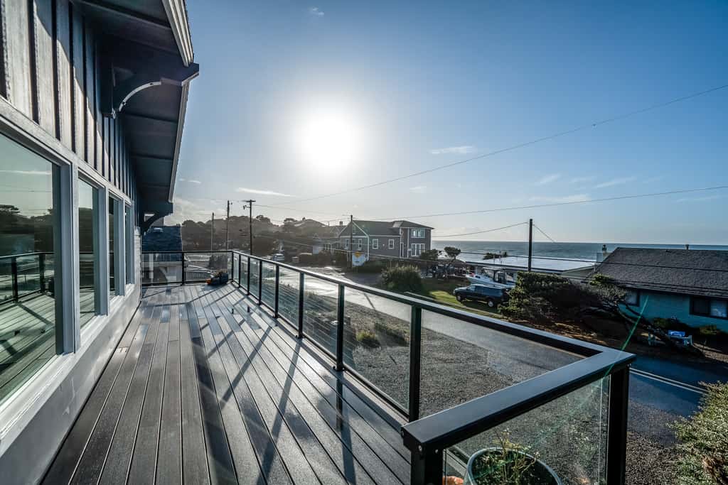 Family friendly house with ocean view and private hot tub walk to beach dogs OK