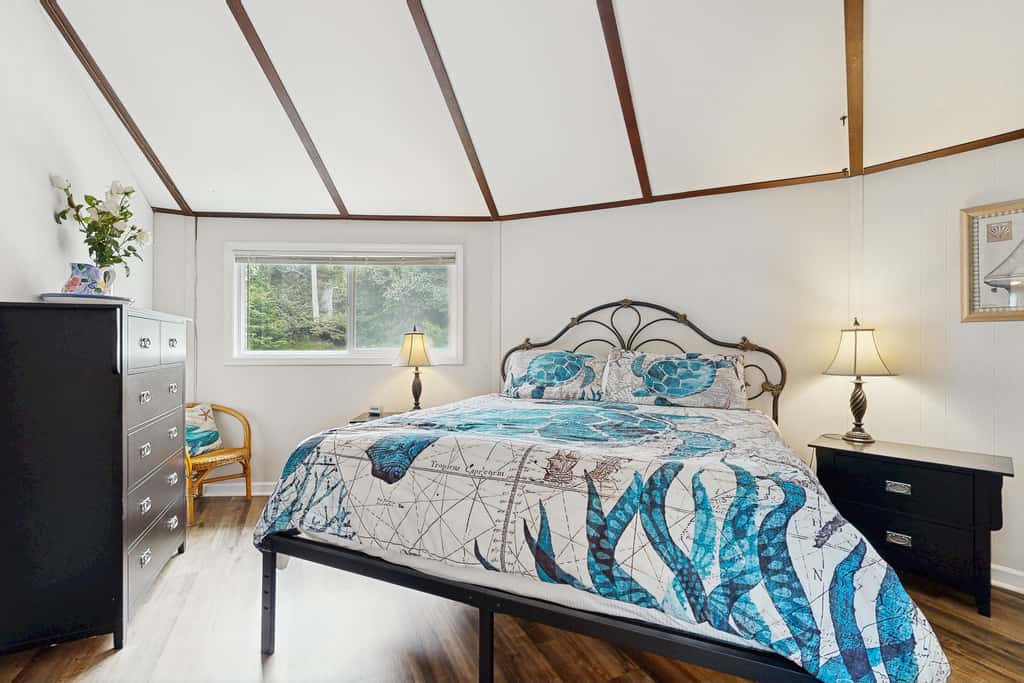 Unique and spacious home with private hot tub game room and great ocean views