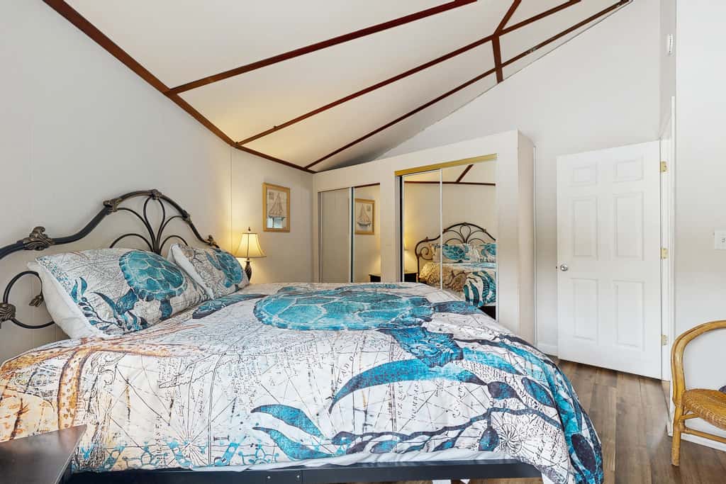 Unique and spacious home with private hot tub game room and great ocean views