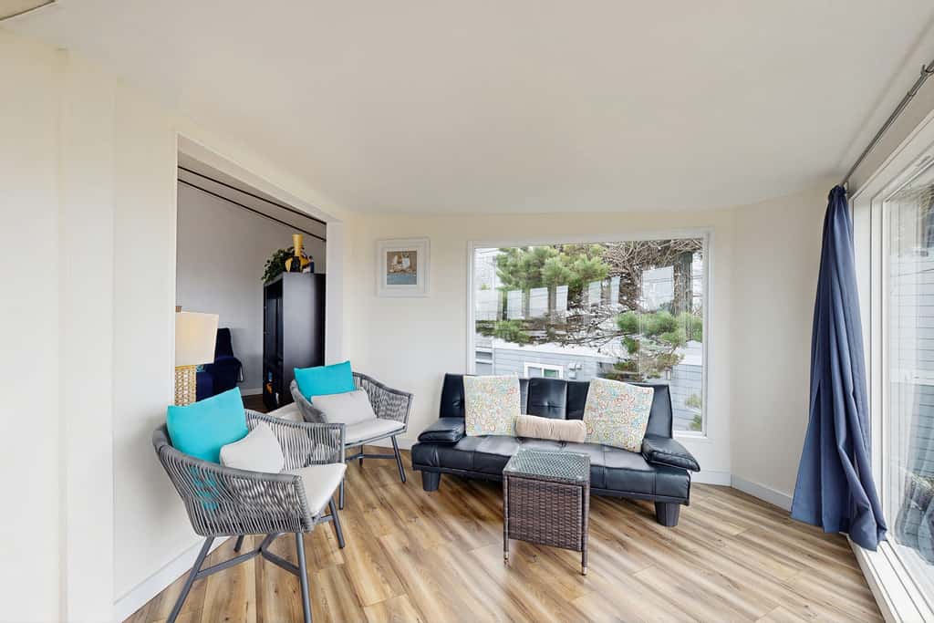 Unique and spacious home with private hot tub game room and great ocean views
