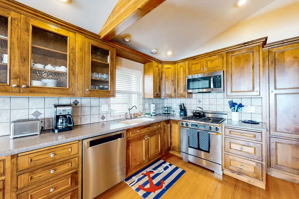 Oceanfront Beach Getaway with Amazing Views | Walk to the Beach