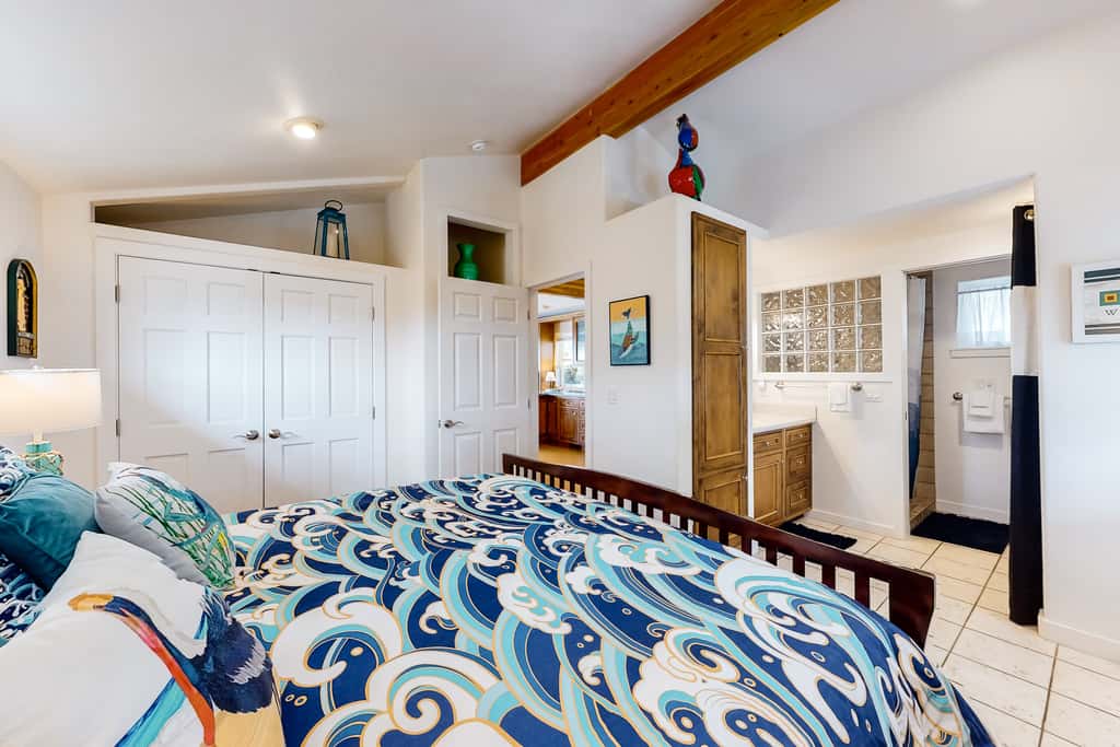 Oceanfront Beach Getaway with Amazing Views | Walk to the Beach