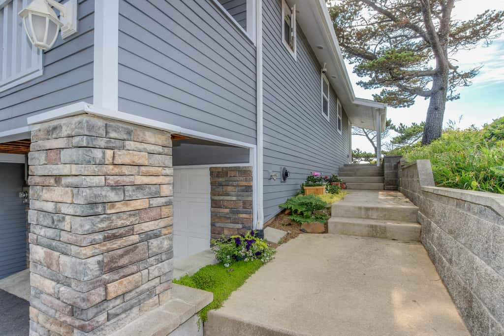 Oceanfront Beach Getaway with Amazing Views | Walk to the Beach