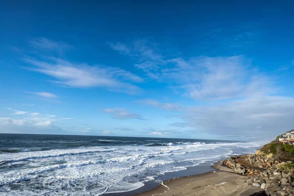 Oceanfront house steps to beach with private hot tub firepit and spectacular view