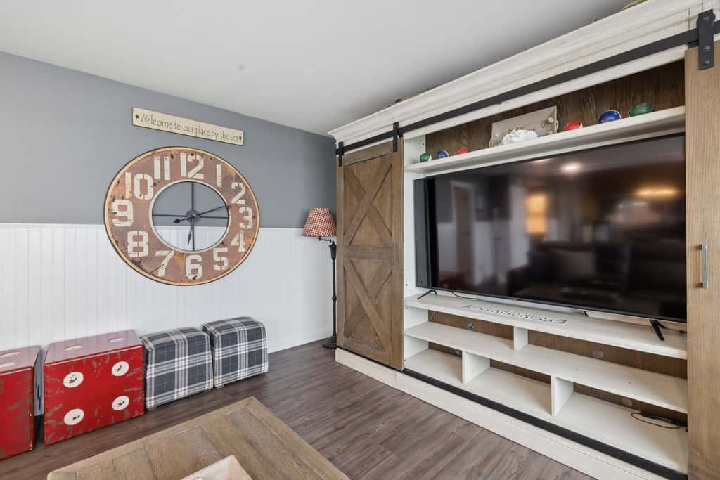 Oceanfront dog friendly house with deck private hot tub and stunning views