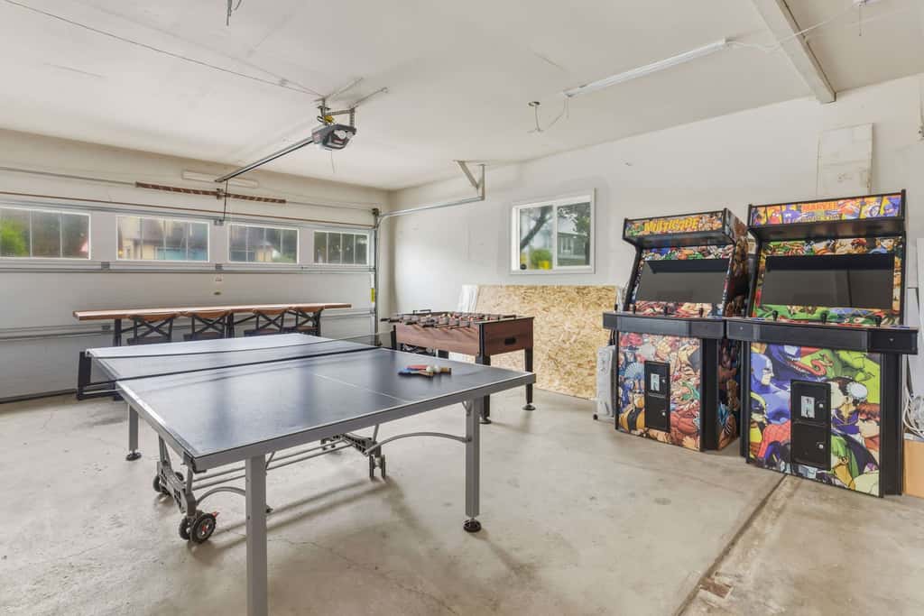 Oceanfront dog friendly house with deck private hot tub and stunning views