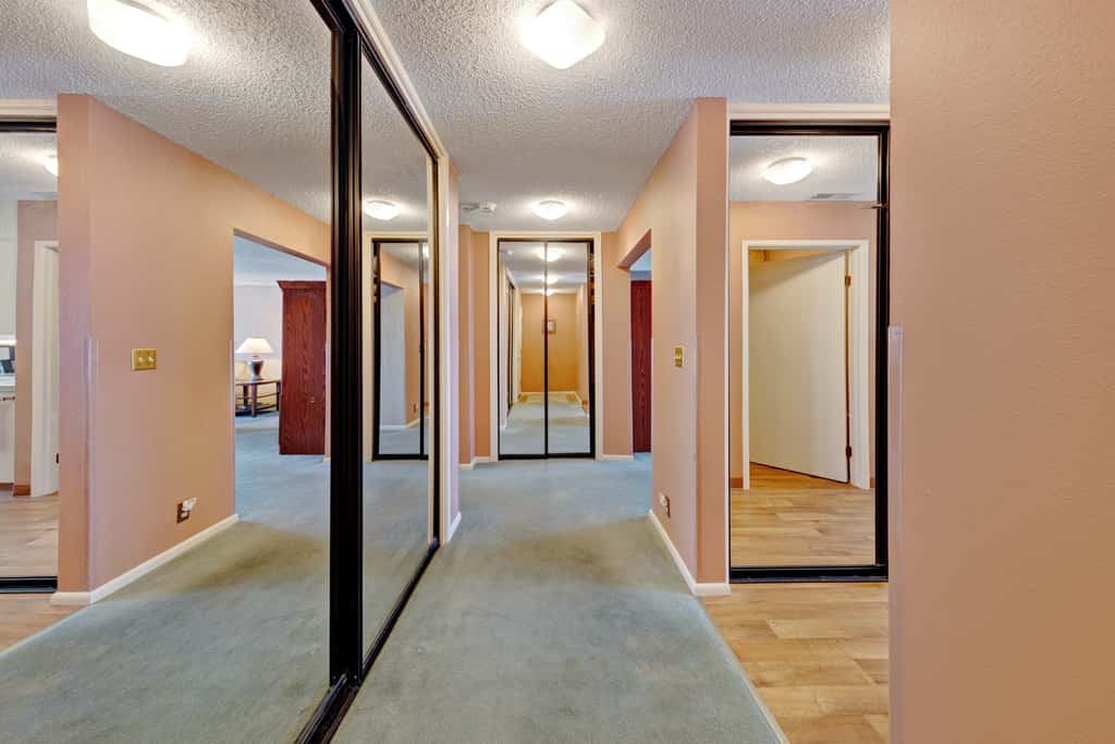 Lovely oceanfront condo with sweeping water views and balcony