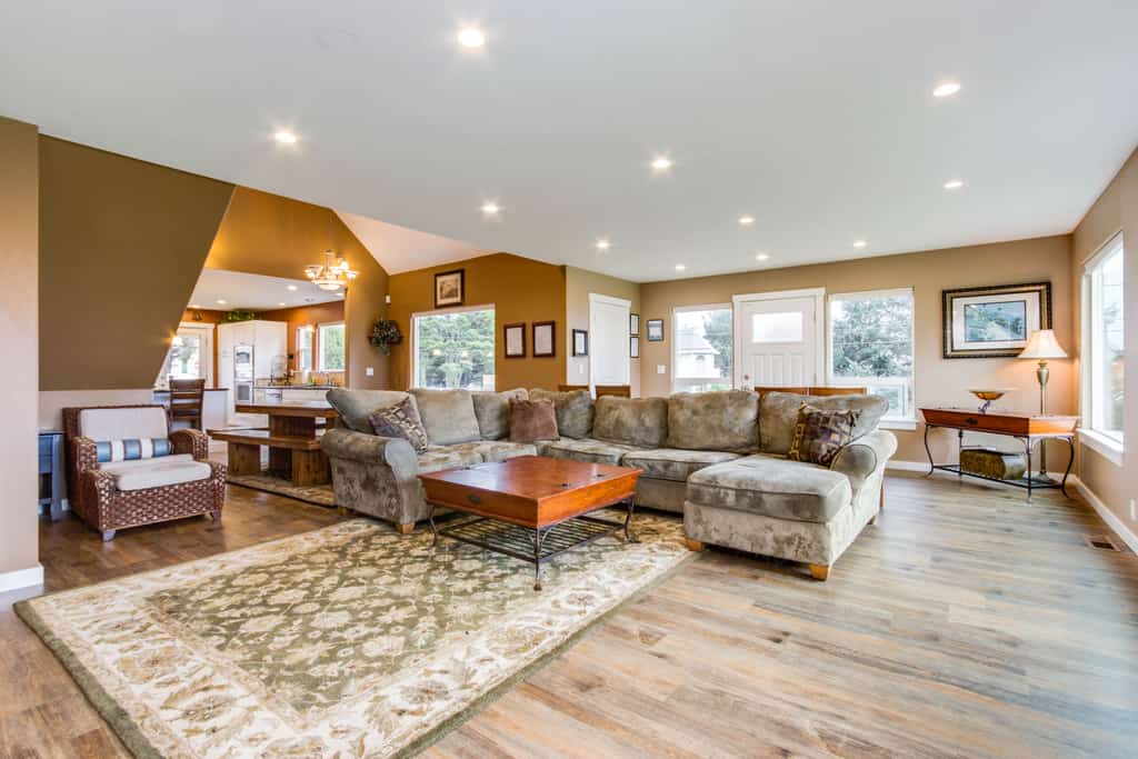 Crystal Rose Luxury Home and Cottage