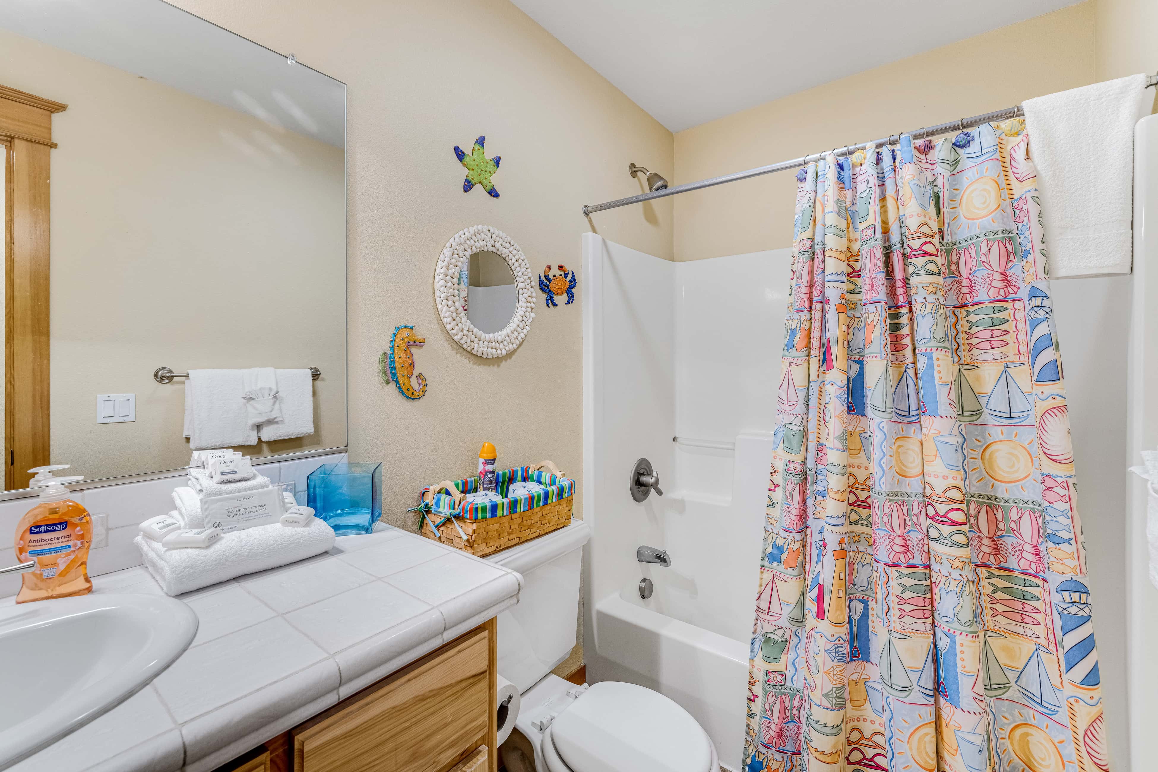 Dog friendly coastal retreat with a game room patio grill jetted tub and with D