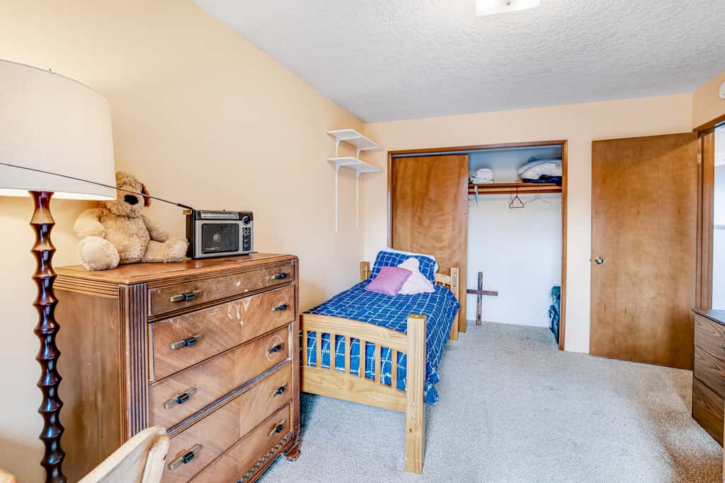 Dog friendly oceanview home one block to beach