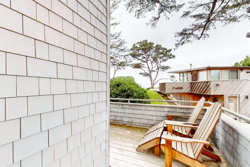 Oceanside Cabin