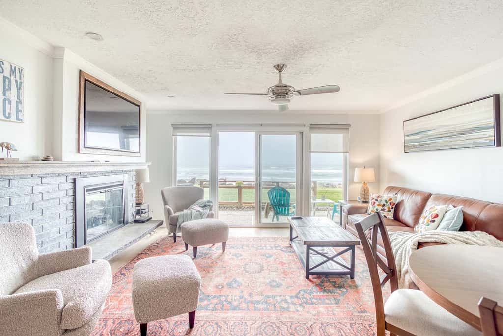 Oceanfront ground level condo with fireplace and updated kitchen dog friendly