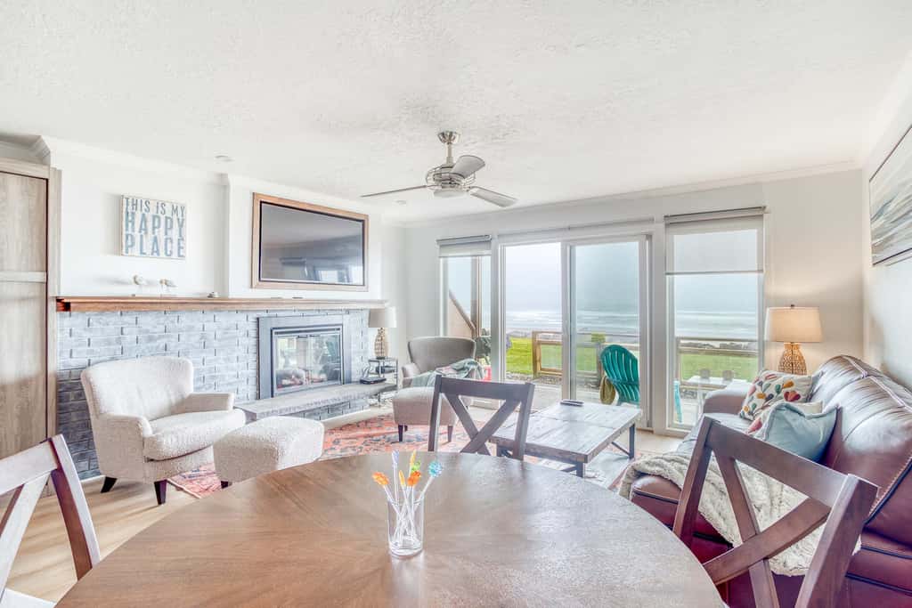 Oceanfront ground level condo with fireplace and updated kitchen dog friendly