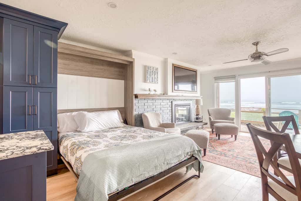 Oceanfront ground level condo with fireplace and updated kitchen dog friendly