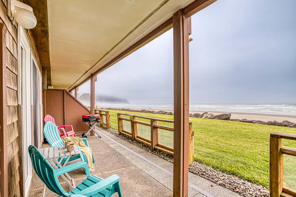Oceanfront ground level condo with fireplace and updated kitchen dog friendly