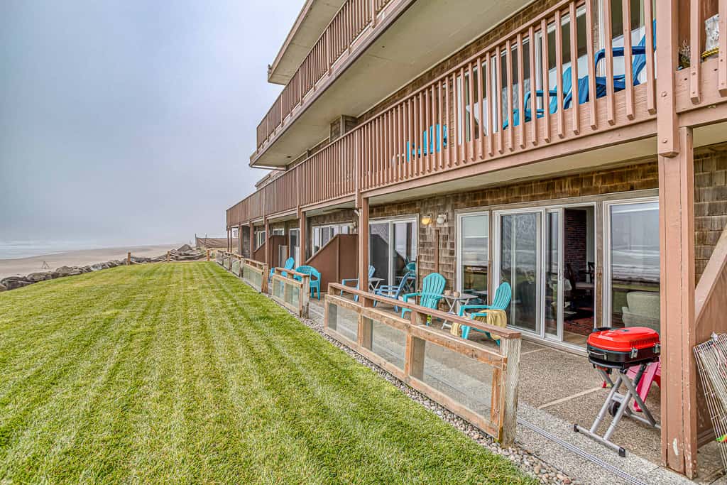 Oceanfront ground level condo with fireplace and updated kitchen dog friendly