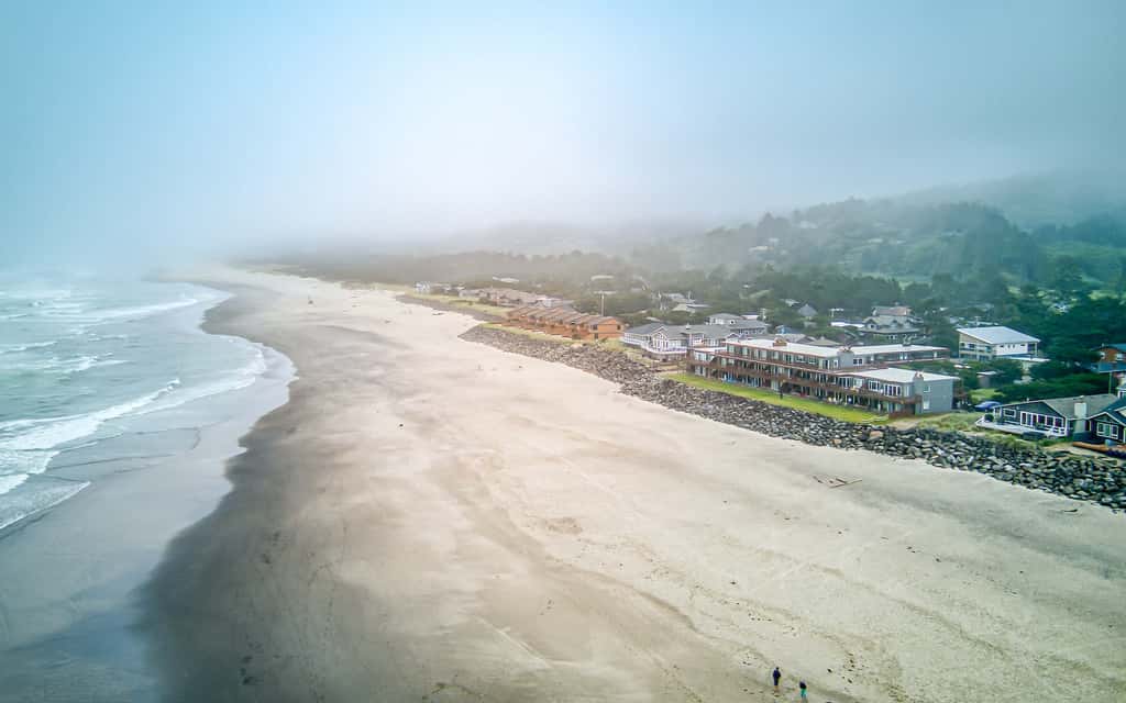 Oceanfront ground level condo with fireplace and updated kitchen dog friendly
