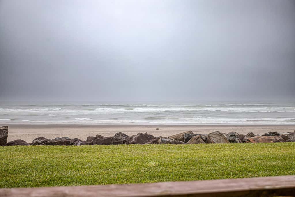 Oceanfront ground level condo with fireplace and updated kitchen dog friendly
