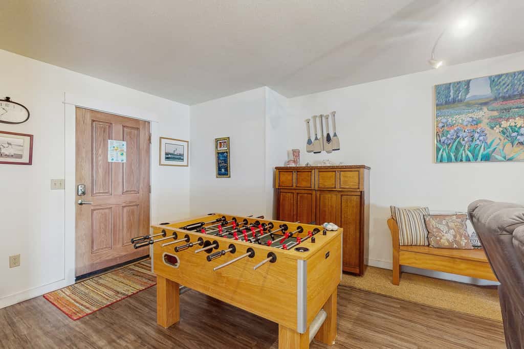 Dog friendly oceanfront home with private hot tub sauna and incredible view