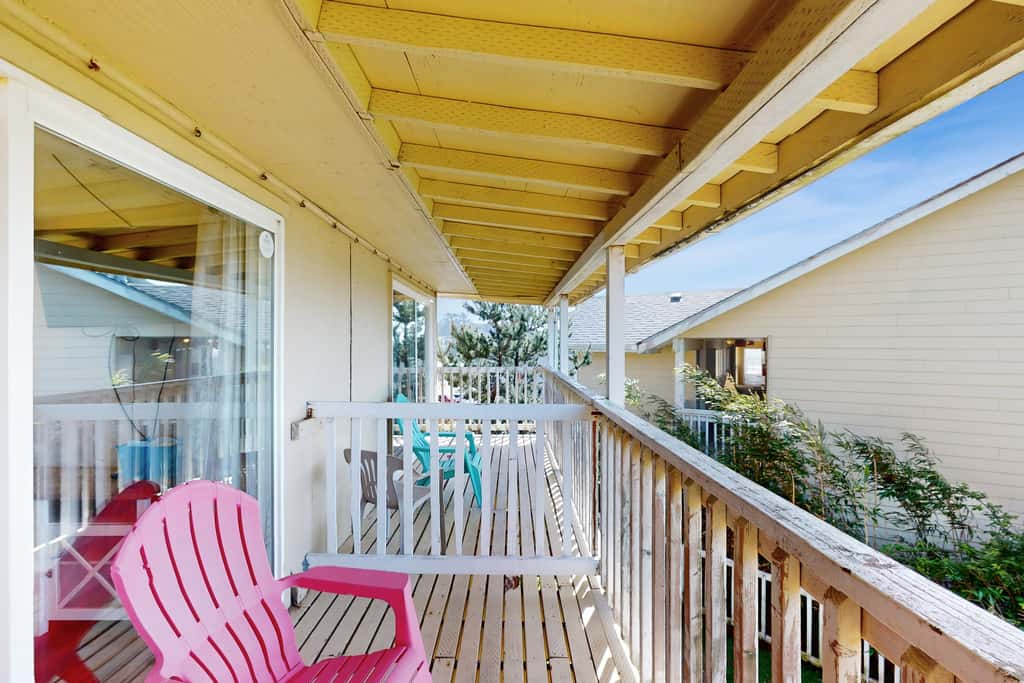 Dog Friendly Studio Condo with Ocean Views and Nearby Beach Access