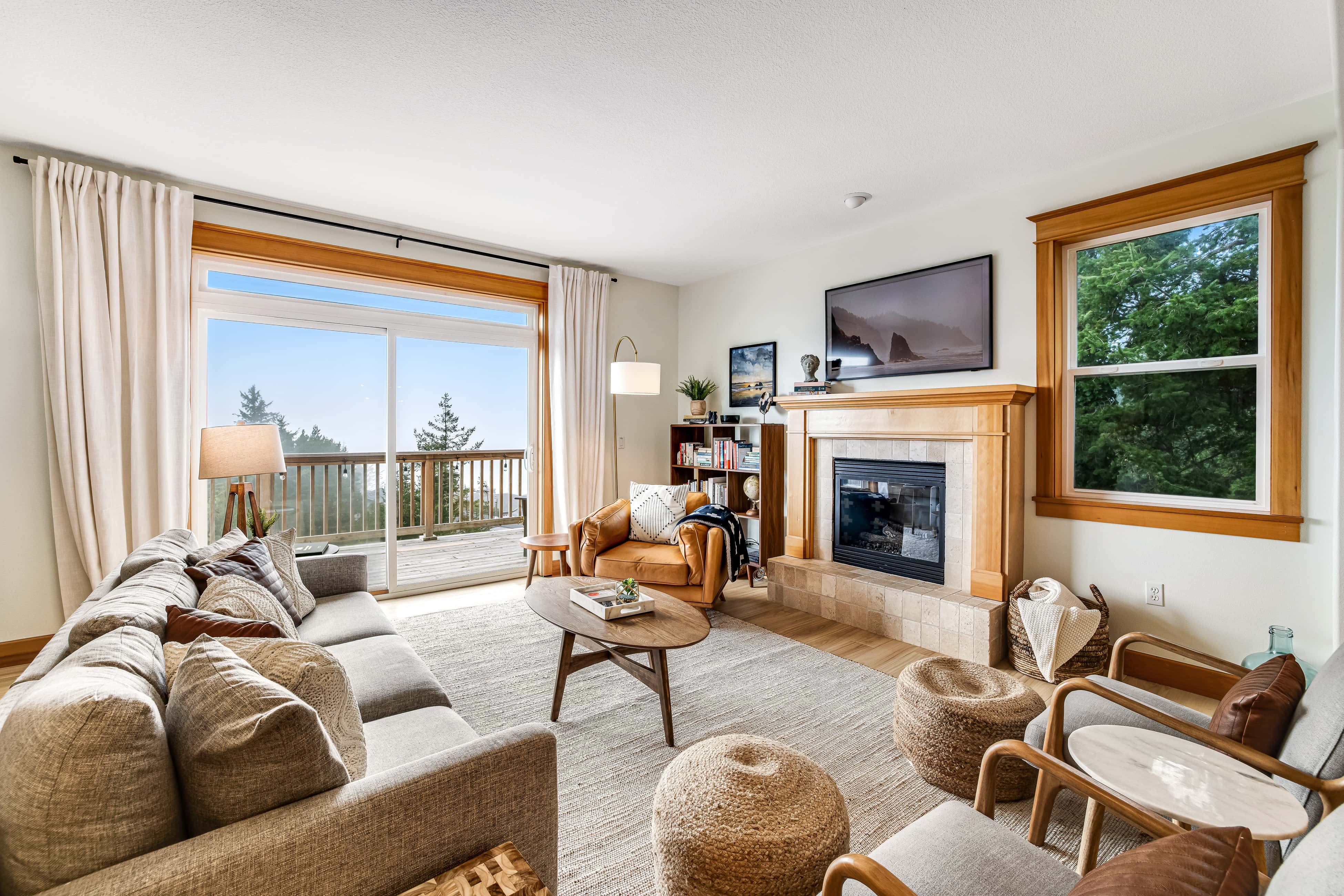 Dog friendly home with ocean views deck washer dryer grill and fireplace